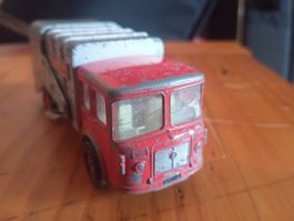 Matchbox LKW rot gebraucht bespielt Zustand