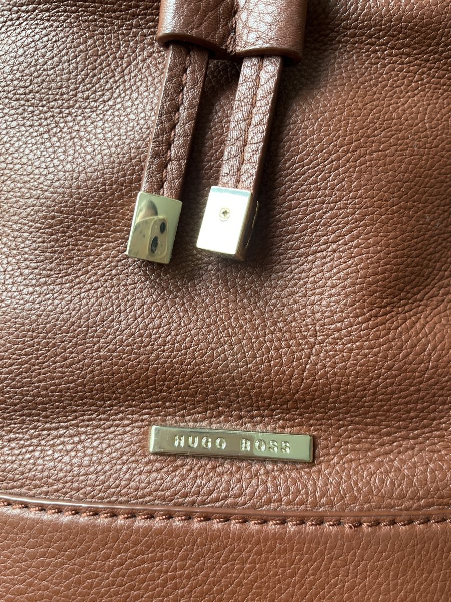 Hugo Boss Borse da donna: Hugo Boss Beuteltasche - wie neu! – Nuovo (secondo la descrizione) da Winterthur venduto da Adracir_ZH 3