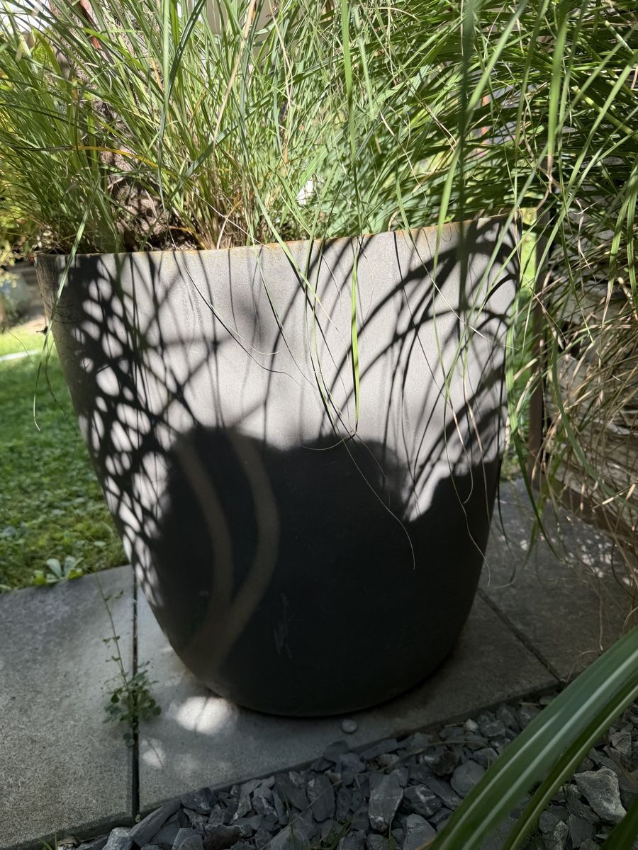 Eternit Pots de fleurs: Eternit Gartentöpfe – D'occasion à Maur par family3M 1