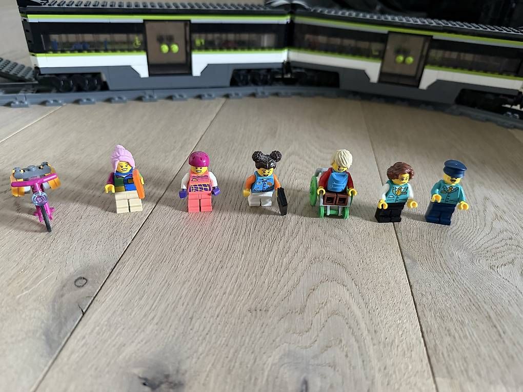 Spielzeuge: Lego City 60337 Train Express Voyageurs Télécommandé – Gebraucht aus Echichens von igr_6djz 1