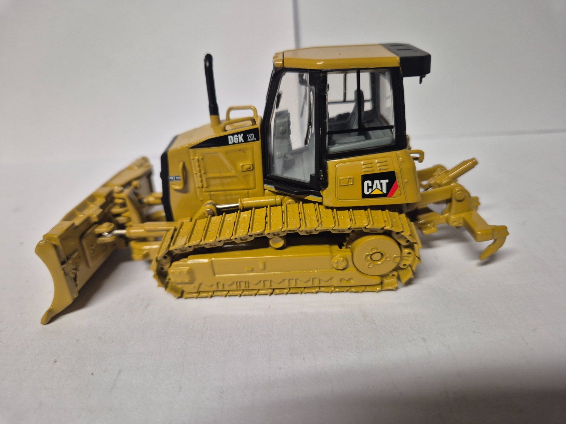 Caterpillar Kit di modellismo & Modellini statici: Caterpillar D6 K  XL – Usato da Moutier venduto da cat365