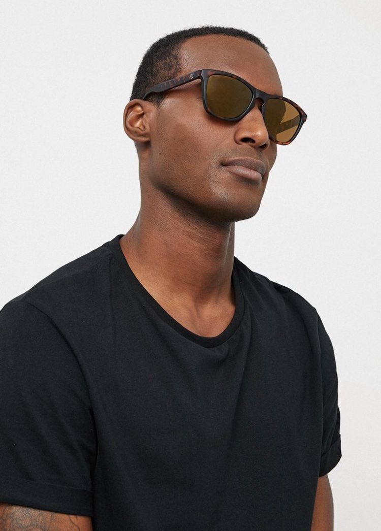 Brillen & Gläser: Sonnenbrille Unisex Neu – Neu und originalverpackt aus Biel/Bienne von Bolagol9 1