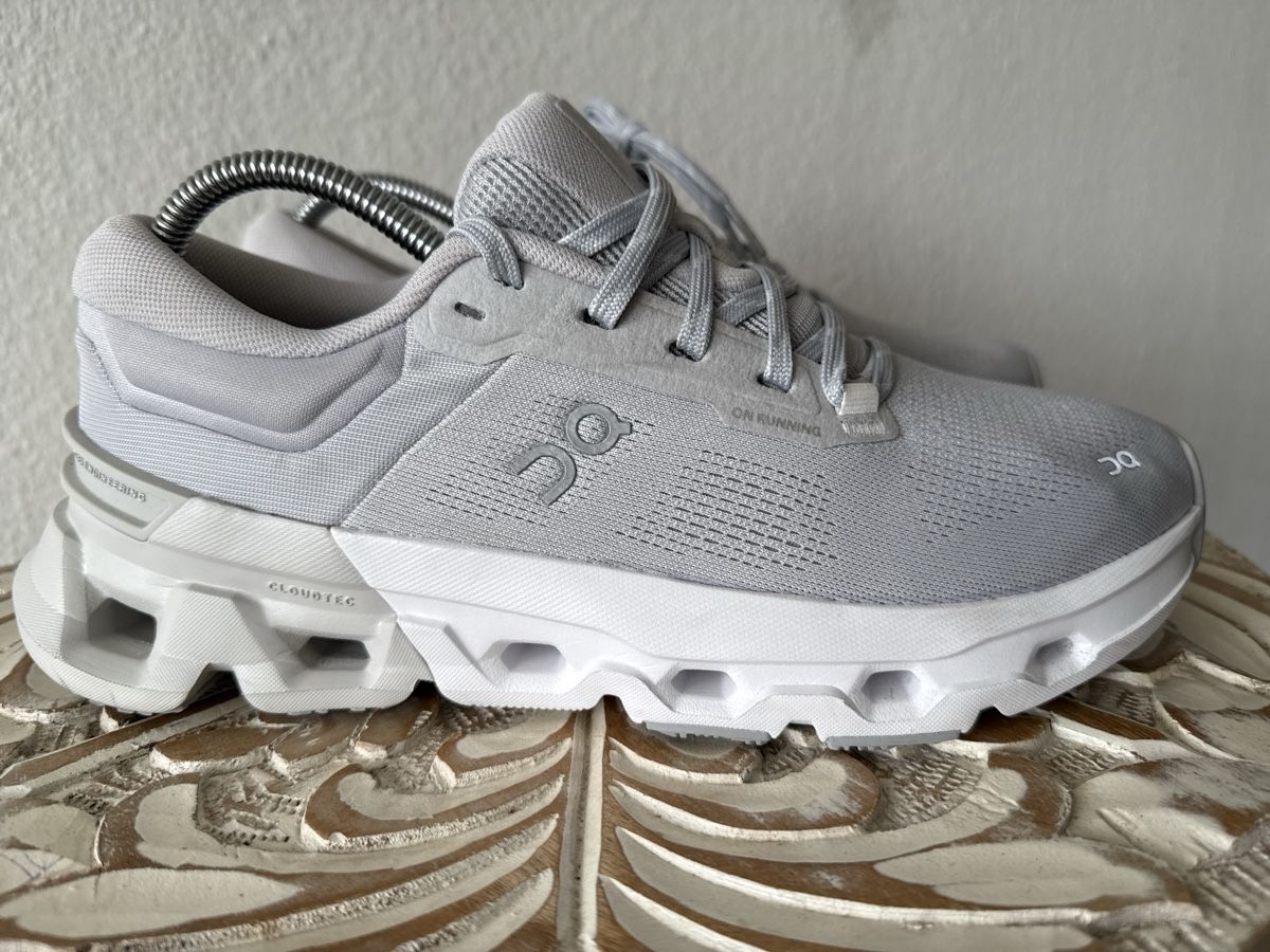 On Herrenschuhe: On cloud Cloudflyer 5 Grösse 42 fast neu – Neu (gemäss Beschreibung) aus Zürich von sha_vw65 3