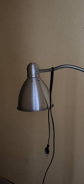 Lampes: Stehlampe – D'occasion à Bern par lke_y6gm