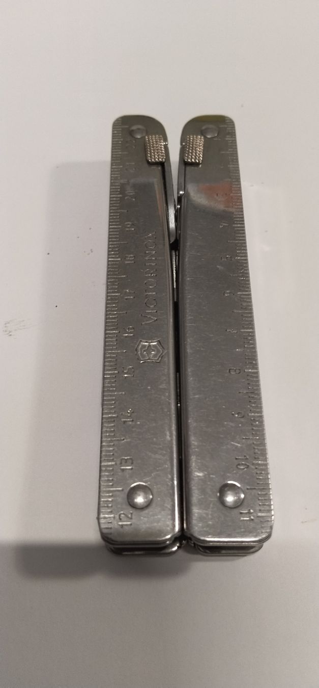 Victorinox Tutti gli attrezzi: Victorinox Multitool / Sackmesser Feldschlösschen Aufschrift – Usato da Biel/Bienne venduto da Vintage-timearts 2