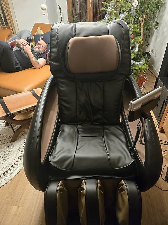 Sessel: Exklusiver Premium-Massagesessel mit Zero-Gravity  – Gebraucht aus Wittenbach von Ctedo 2