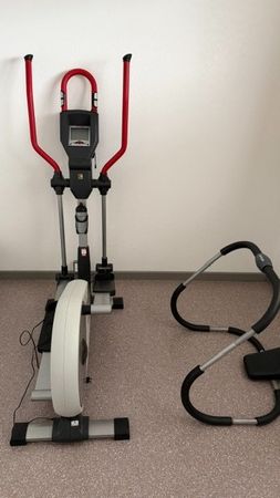 Crosstrainer & Bauchtrainer