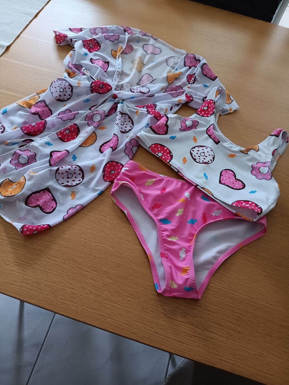 Badekleider & Bikinis: süsses Bikini mit Röckchen gr 122 7 Jahre  – Neu (gemäss Beschreibung) aus Stansstad von leoni66