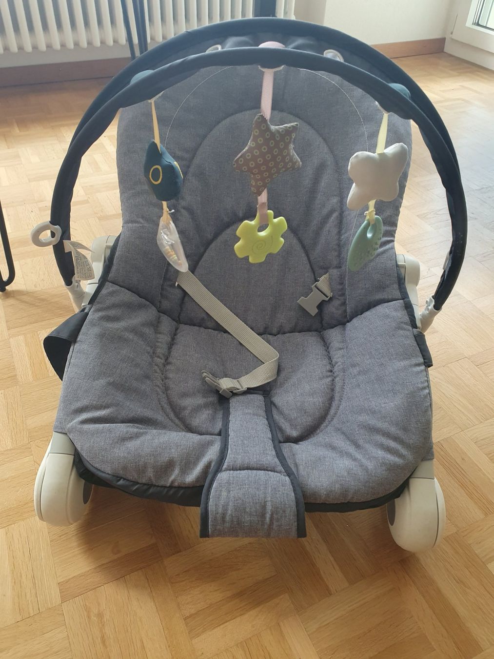 Chicco Wippen & Schaukeln: Chicco Babywippe / Babysitz – Gebraucht aus Nussbaumen AG von jul_t76k 4