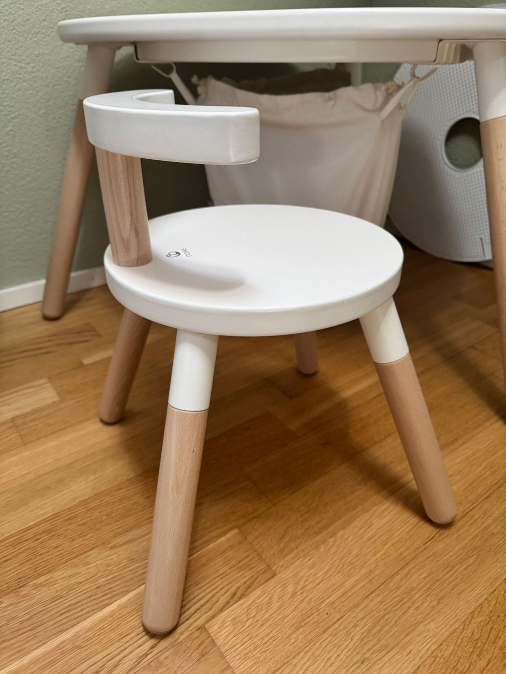 Tischset: Stokke Multifunktionsspieltisch in weiss – Gebraucht aus Hombrechtikon von Sonne127 5