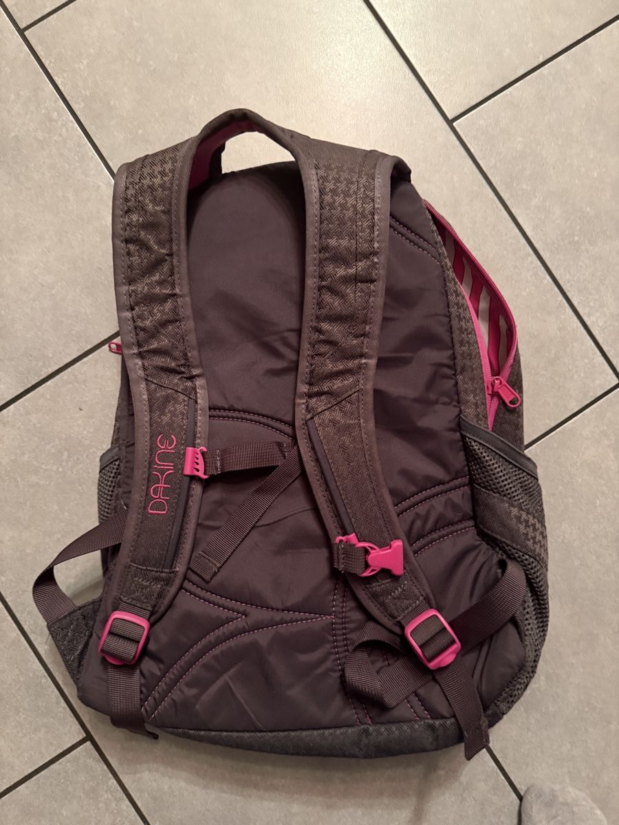 Zaini: Dakine Rucksack – Usato da Möhlin venduto da Palessandro91 1