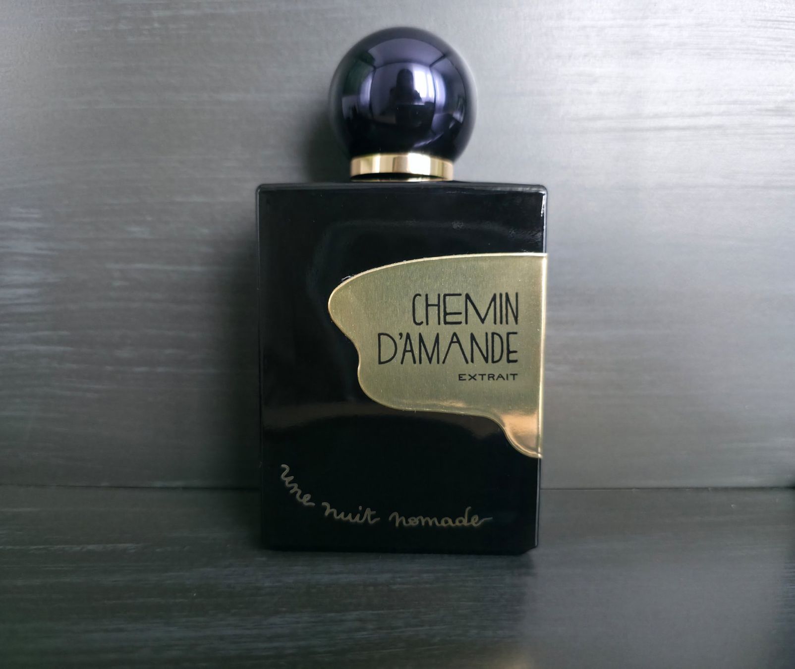 Parfum & Eau de Toilette: Chemin d'Amande - Une Nuit Nomade Abfüllung 1.5, 2 oder 5ml – Neu (gemäss Beschreibung) aus Root von FragranceEla