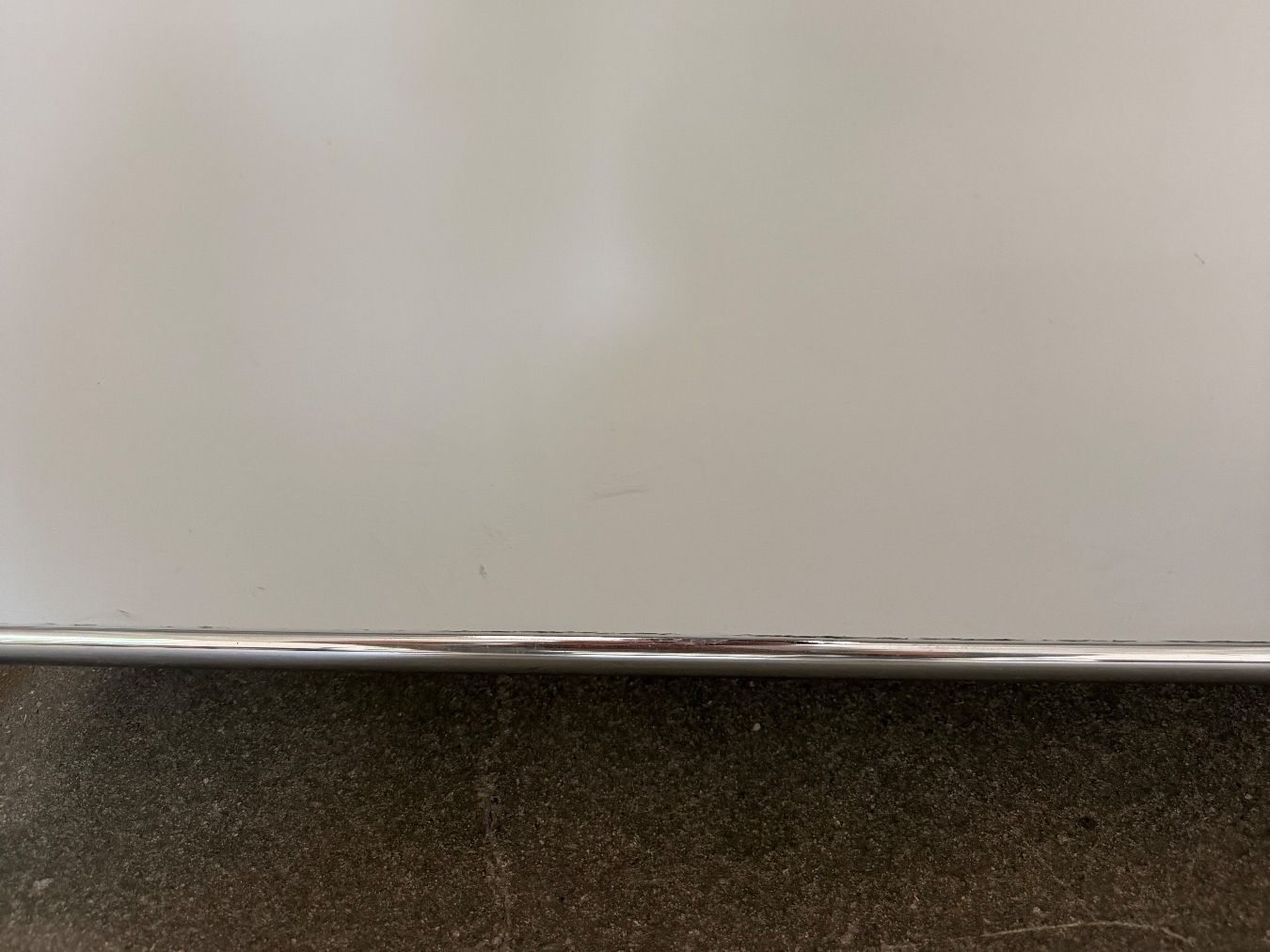 USM Eléments de bureau: USM Haller Rollcontainer mit 3 Schubladen – D'occasion à Dietlikon par ComdatAG 8