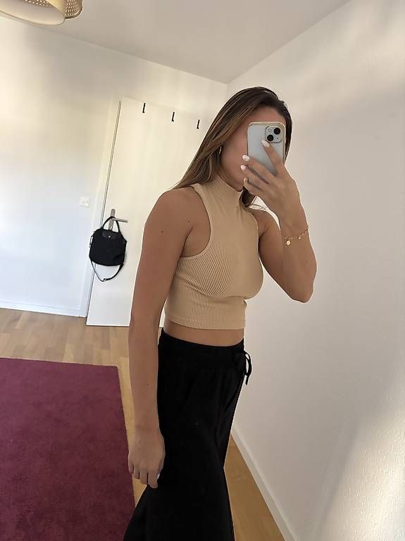 Tops: Crop Top beige – D'occasion à Bern par Milie.Lou