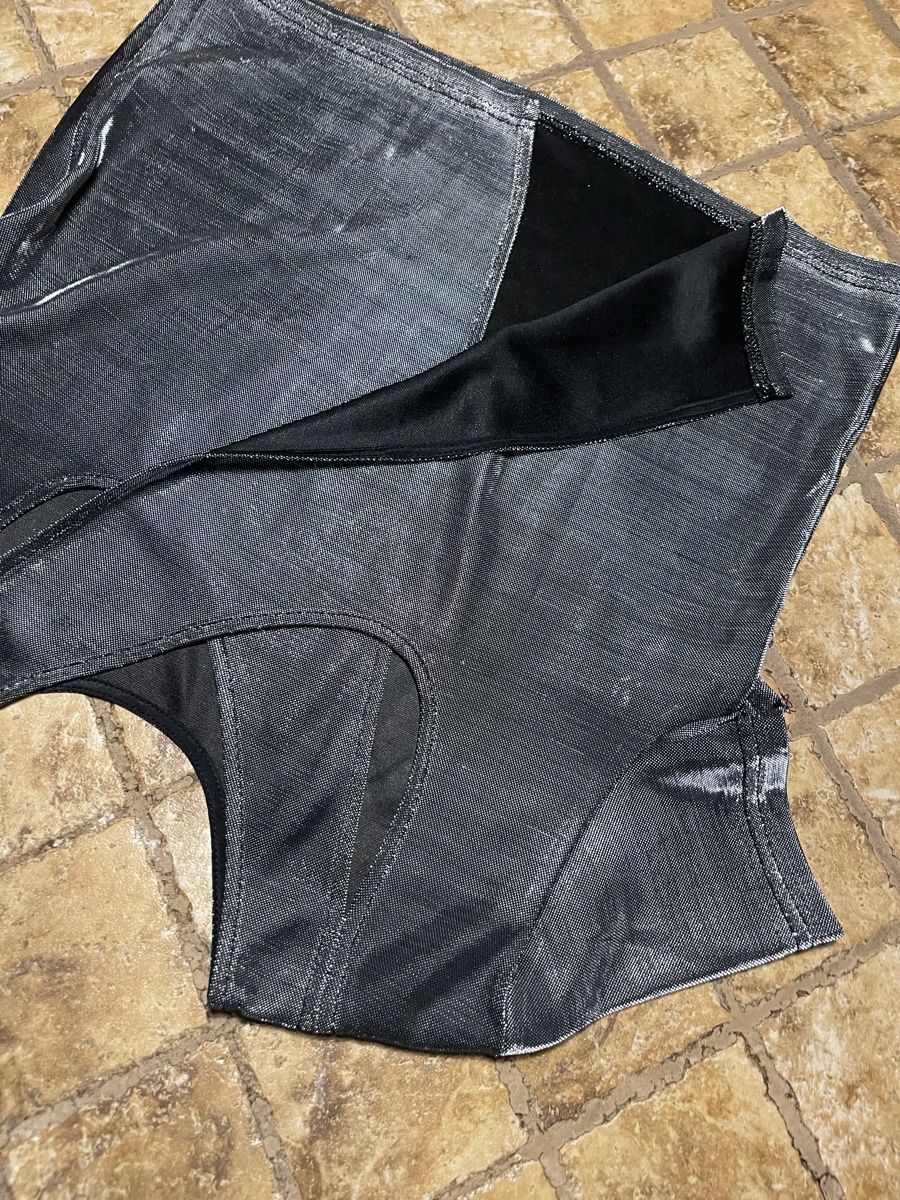 Top: Top corto Lurex argento "Dance Floor" - Stile unico e audace – Nuovo (secondo la descrizione) da Gordevio venduto da LanaZimm 8