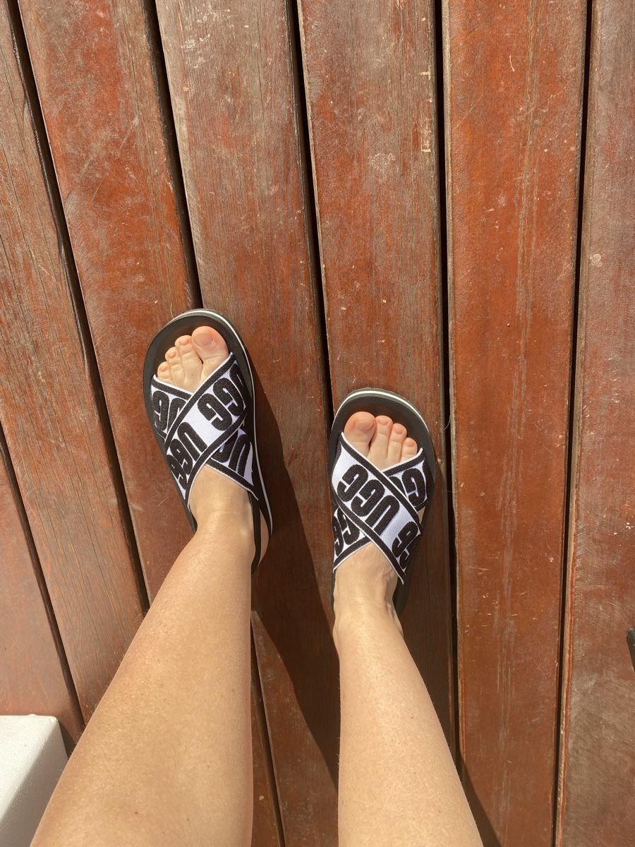 Ugg Damenschuhe: UGG Sandalen – Neu (gemäss Beschreibung) aus Laupen BE von ole_l8gg 1