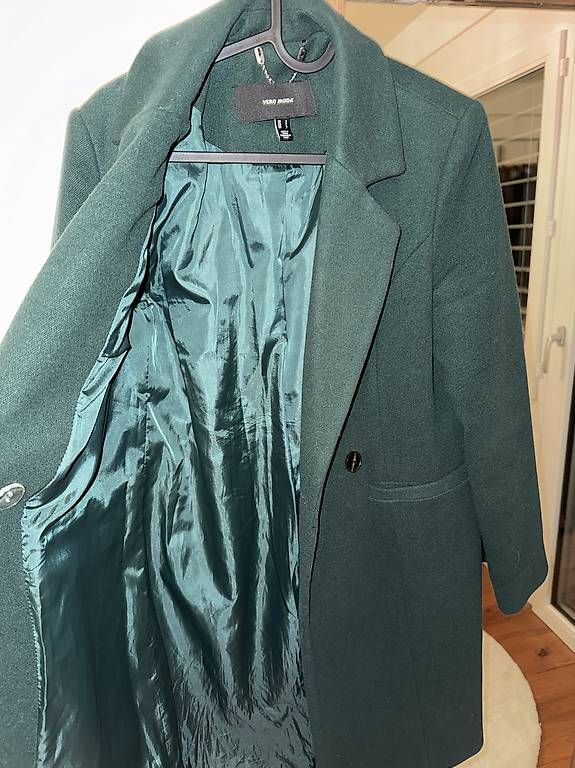 Cappotti: Vero Moda Mantel grün – Nuovo e nell'imballaggio originale da Boltigen venduto da evelyne.bieri20 2