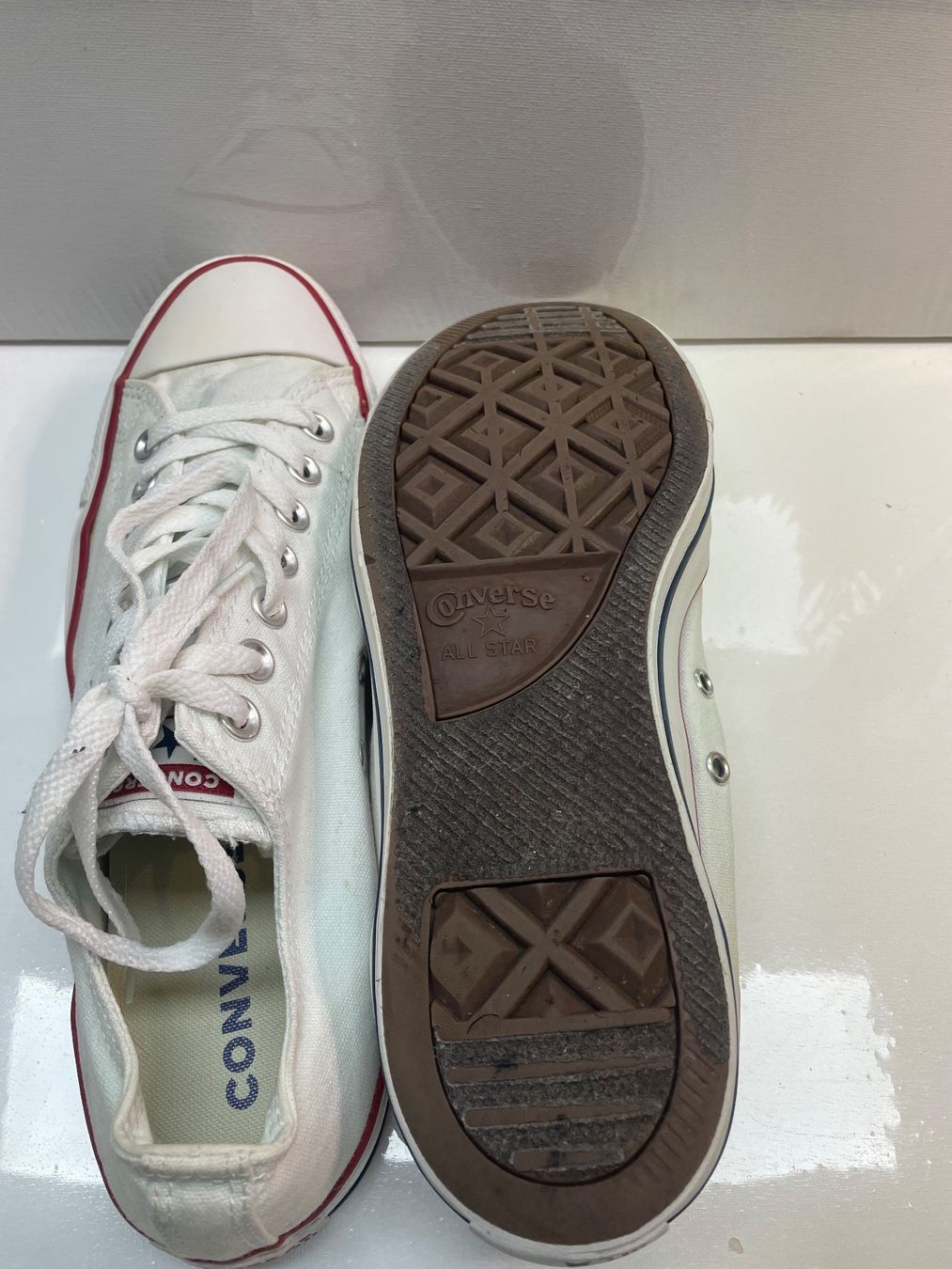 Converse Chaussures hommes: Weisse Converse 'All Star' in Grösse 42.5 – D'occasion à Wolfhausen par Mawere 3