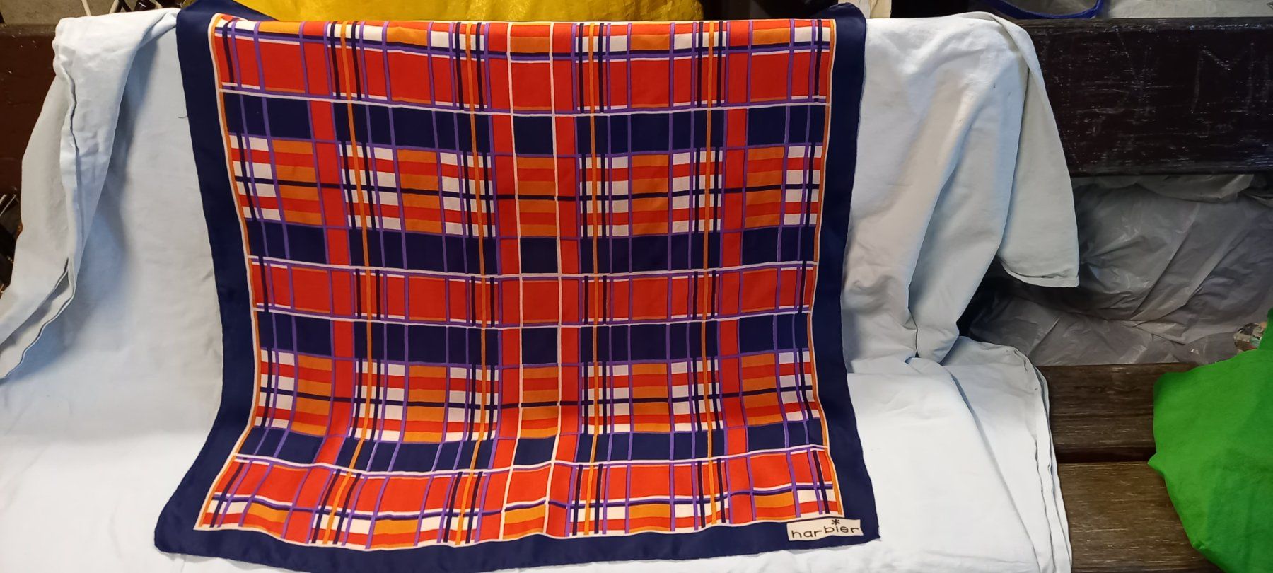 Foulard & Sciarpe: Foulard Harbier – Usato da Fey venduto da sverigi 1