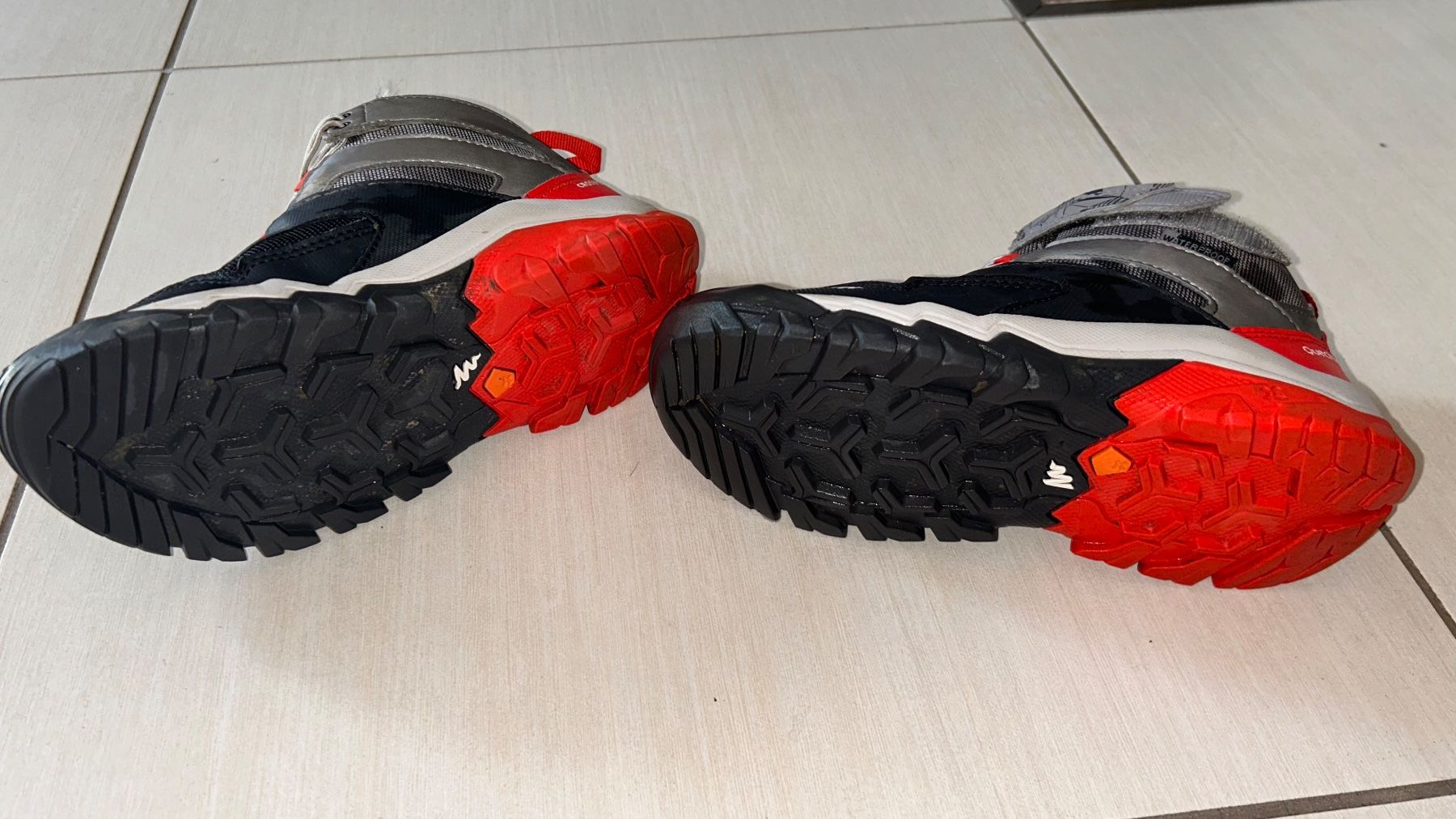Decathlon Scarpe per ragazzi: Wanderschuhe Gr. 32 – Usato da Sevelen venduto da Glueckstreffer.62 2