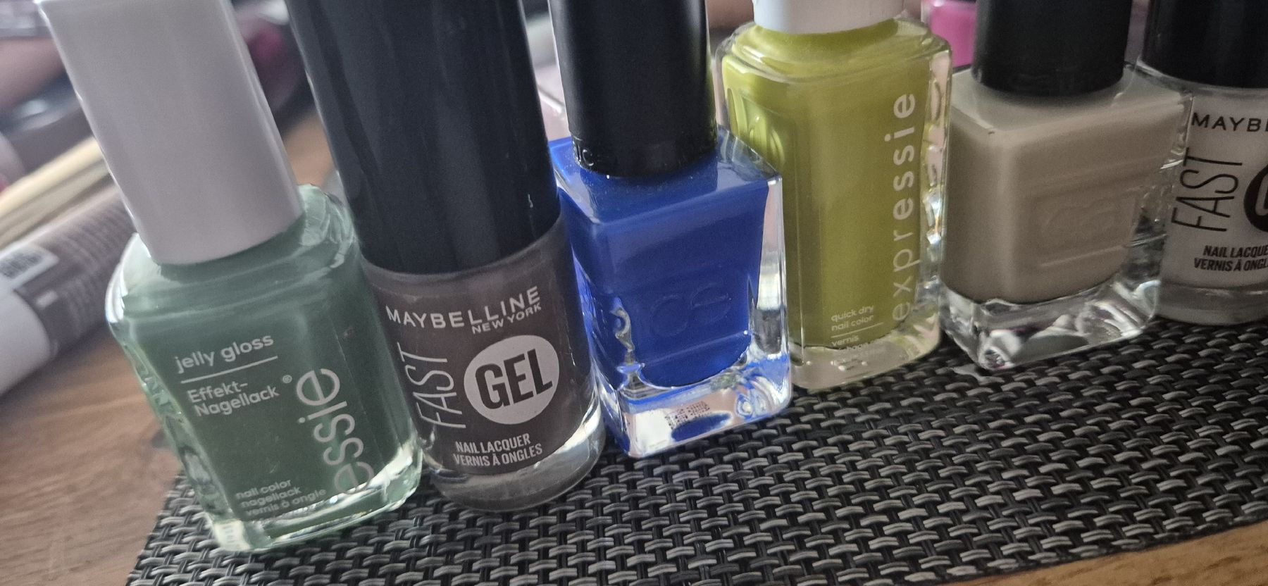Smalto per unghie: Nagellack Set 12 stk – Nuovo e nell'imballaggio originale da Waltenschwil venduto da jane210
