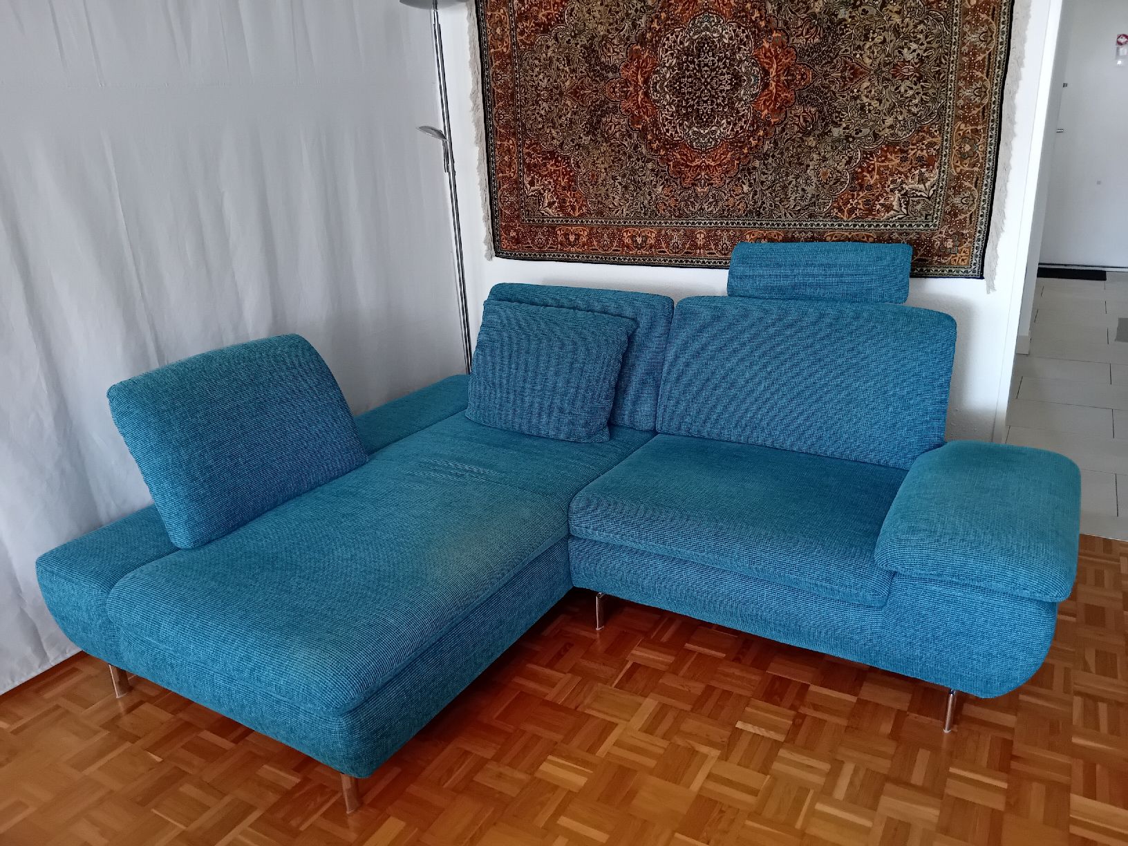Divani: Eck-Schlafsofa türkisblau – Usato da Zürich venduto da Gillheri
