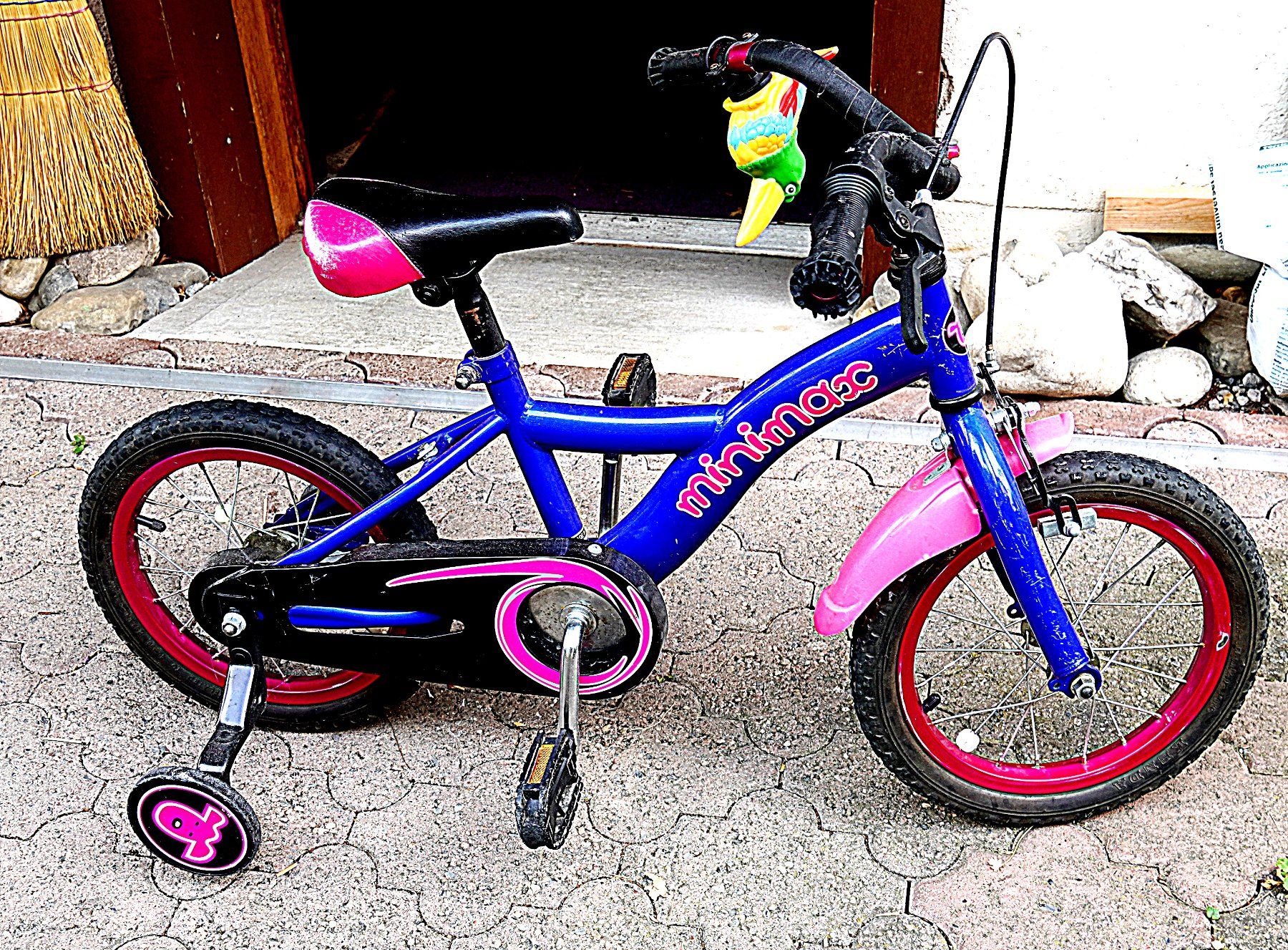 Biciclette: Kindervelo mit mit Stützräder – Usato da Baar venduto da 2cvbaar
