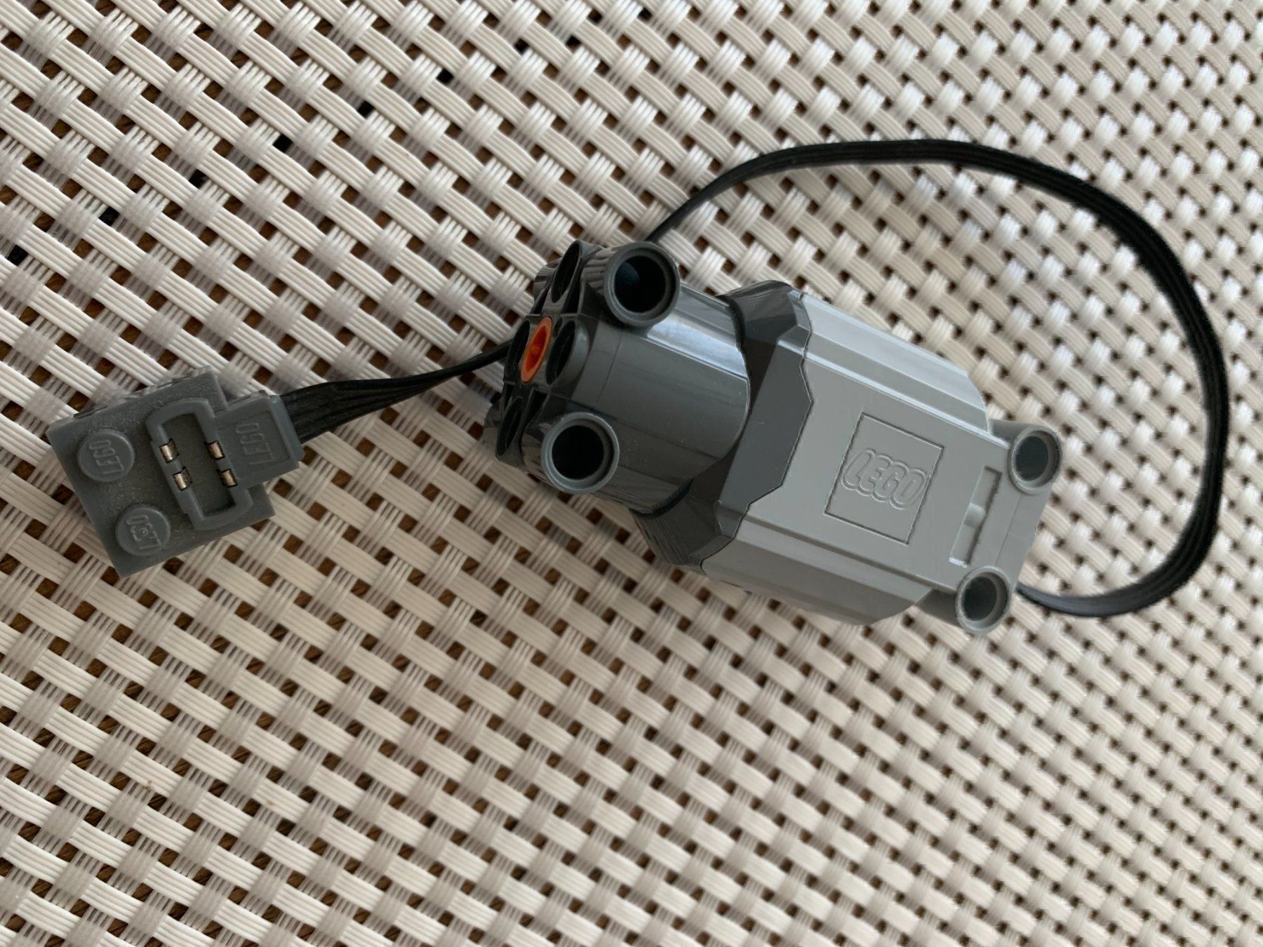 Lego Kit di costruzioni: Original Lego Technik Power Functions L-Motor 88003 42043 – Usato da Buochs venduto da Techtelmechtel