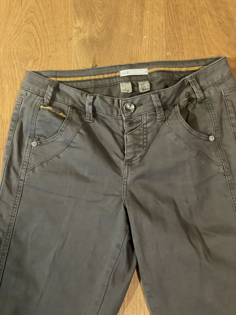 Nile Pantaloni: Nile Essential Damen Hose, Gr. S – Usato da Schaffhausen venduto da marakesch41 1