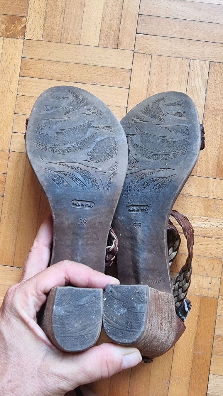Scarpe da donna: sandales brune été – Usato da Carouge GE venduto da mon_x9y7 3