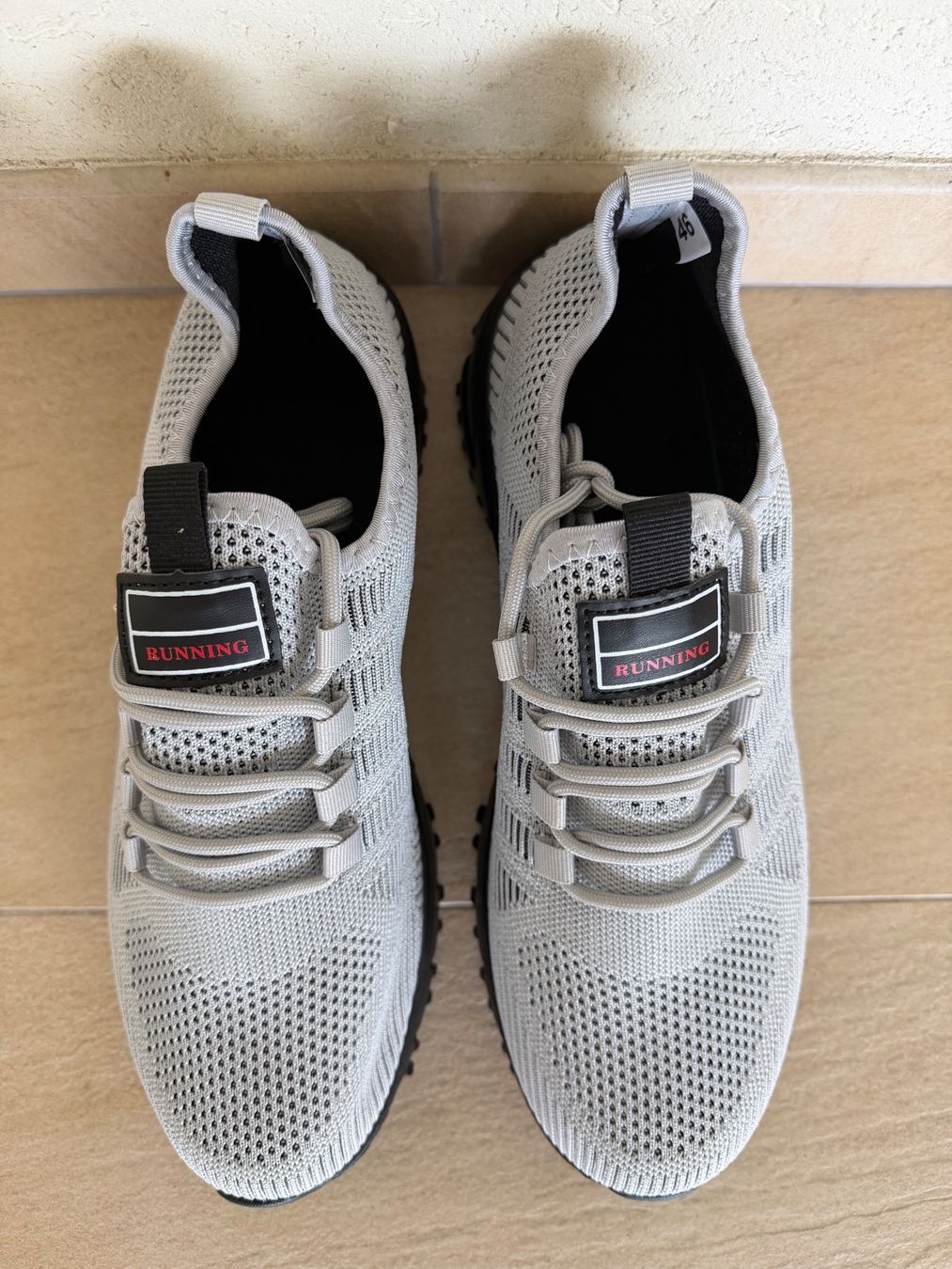Herrenschuhe: Baskets Running, p.45 – Neu (gemäss Beschreibung) aus St-Gingolph von GoldenKeys 1