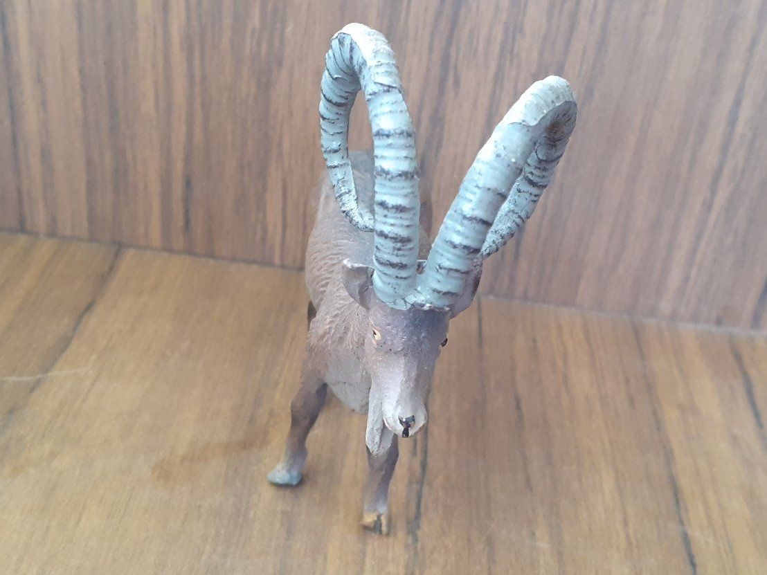 Giocattoli: antike Tierfigur Steinbock – Usato da Mörschwil venduto da lindaswunderkiste 7