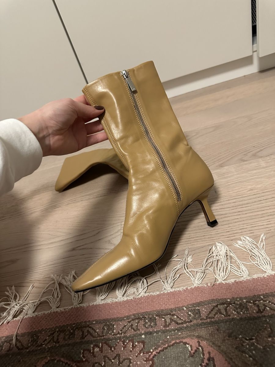 Zara Scarpe da donna: Zara Leder Stiefeletten Gr. 39 – Usato da Muttenz venduto da Tschulietta_105 2