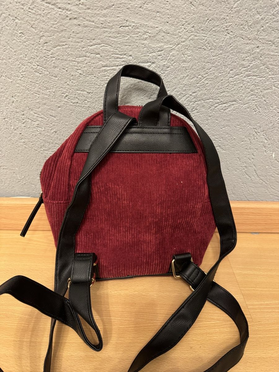 Zaini: Gryffindor Rucksack – Usato da Niederurnen venduto da Salome.r02 1