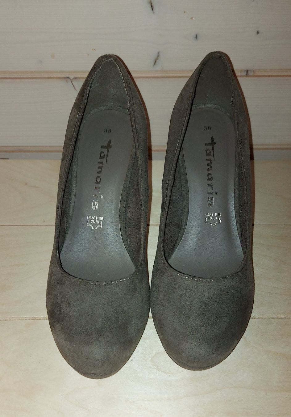 Tamaris Scarpe da donna: Pumps, braun, Wildleder look, Tamaris – Usato da Ebmatingen venduto da B_s_ynq5 1