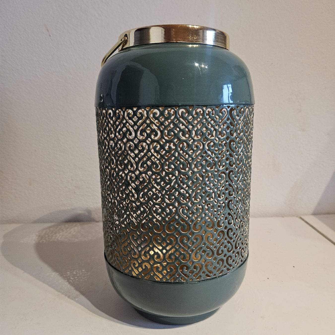 Altro in Decorazioni & Accessori: Lanterne décorative verte et or, chaleureuse style dentelle – Usato da St-gingolph venduto da mel_6vrj 1