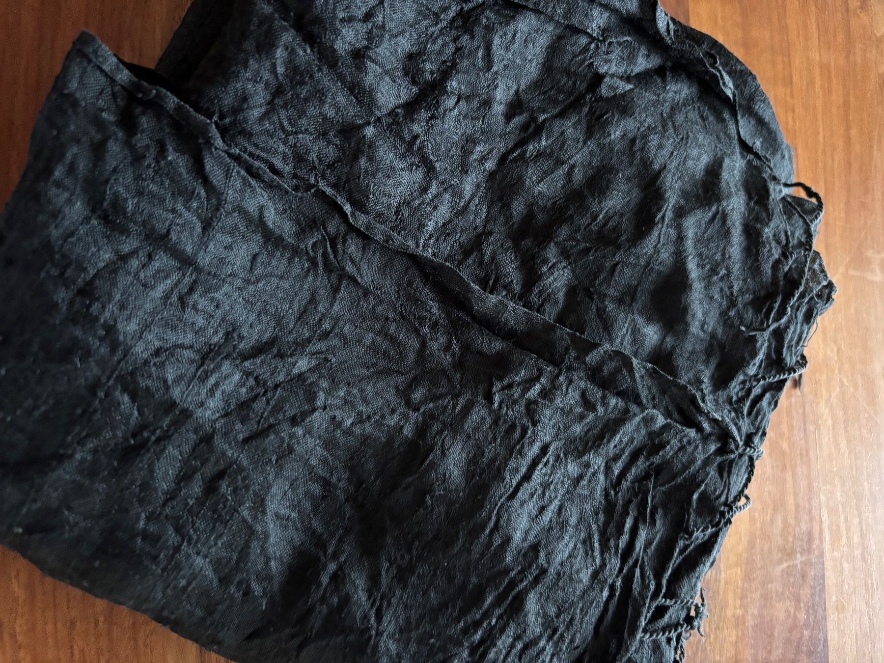 Foulards, Tücher & Schals: Schwarzes Tuch / Schal – Gebraucht aus Balsthal von Uroby 3
