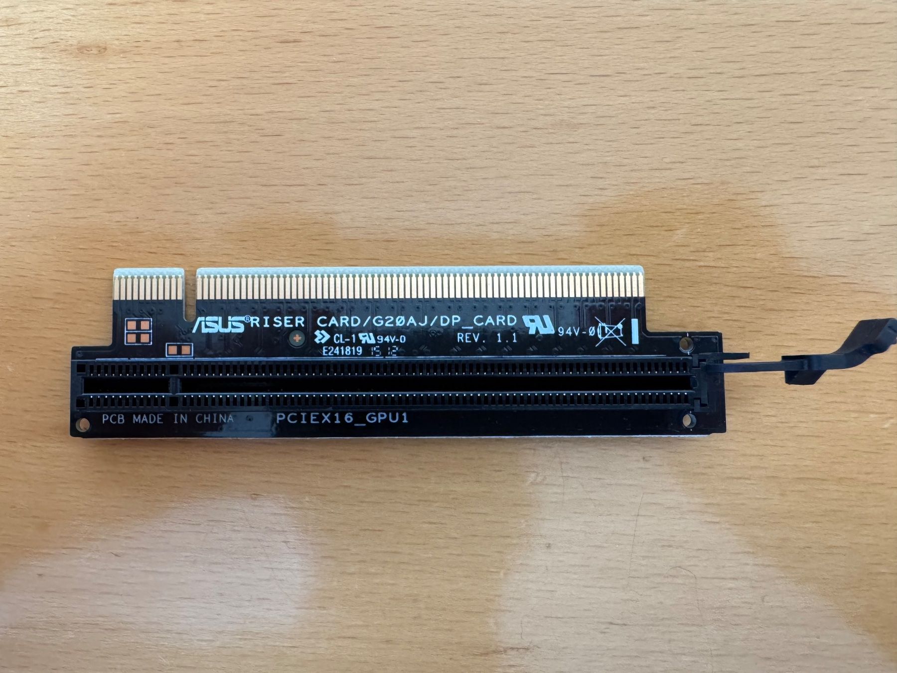 ASUS Riser Card (Gebraucht) in Thun für CHF 10 – mit Lieferung auf ...