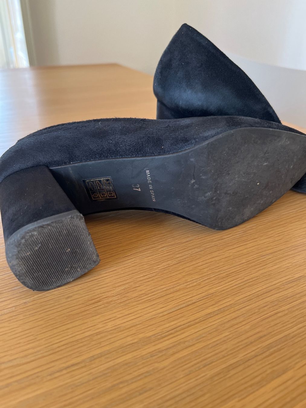 Scarpe da donna: Escarpins en daim – Usato da La Tour-de-Peilz venduto da Enzo25cc 3