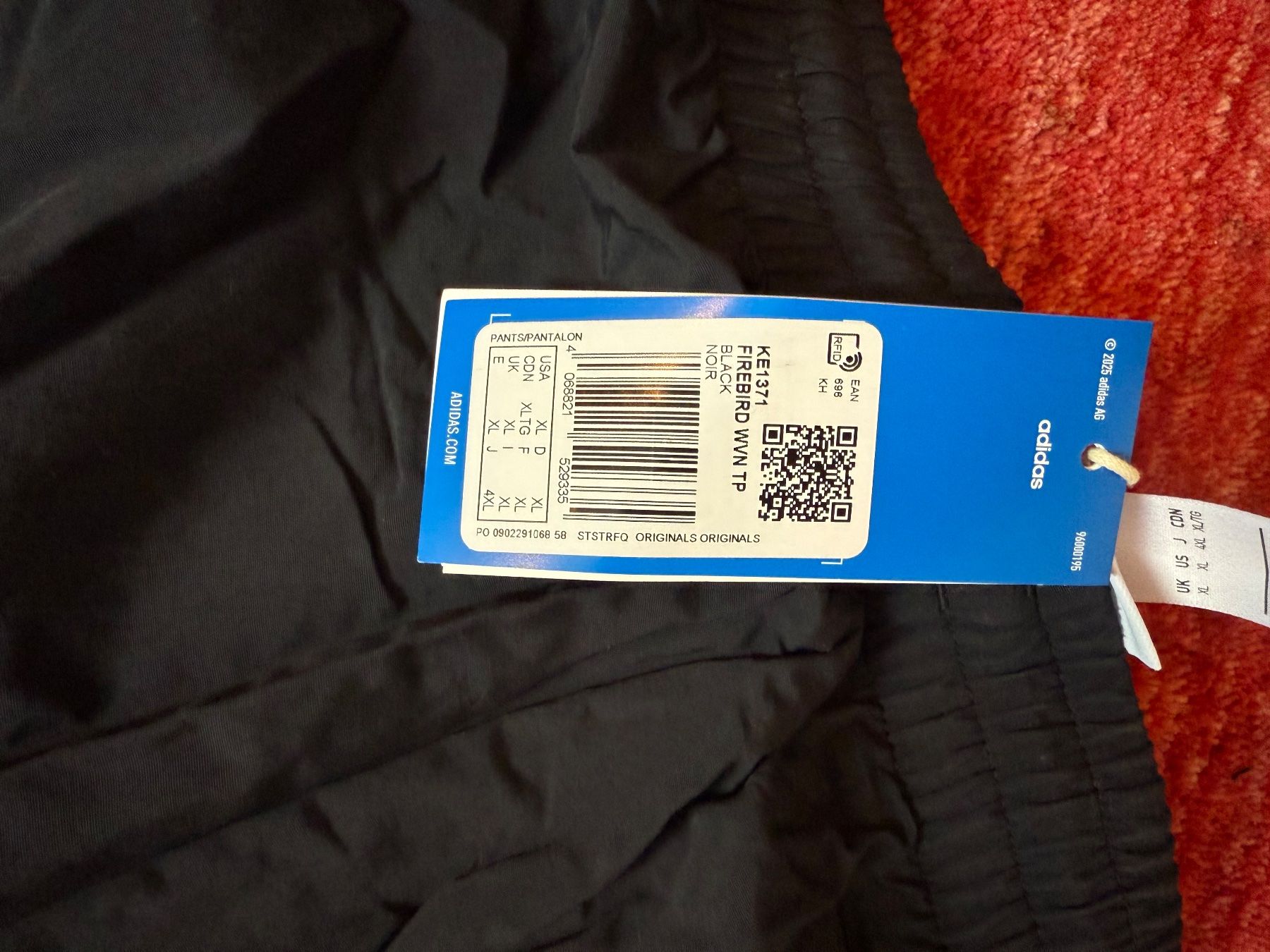 Adidas Pantaloni: Adidas Jogginghose Firebird – Nuovo e nell'imballaggio originale da uster venduto da ann_59sk 2