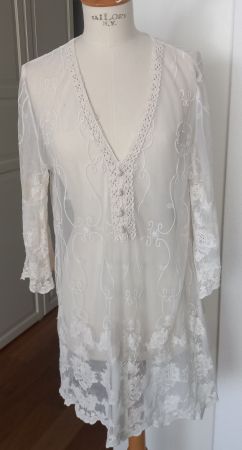 BOHO TUNIKA KLEID NEKANE GR. M L CREME STICKEREIEN