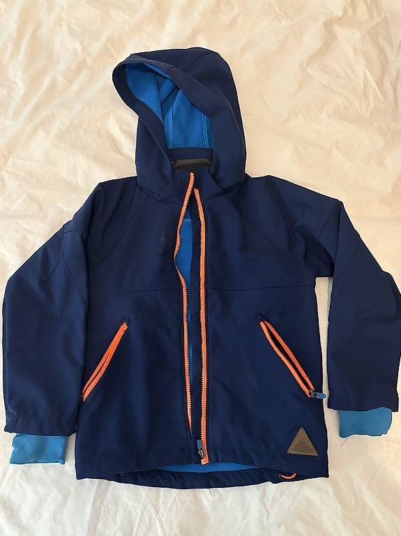 H&M Giacche: Softshelljacke Grösse 128 – Usato da Bern venduto da kat_thom