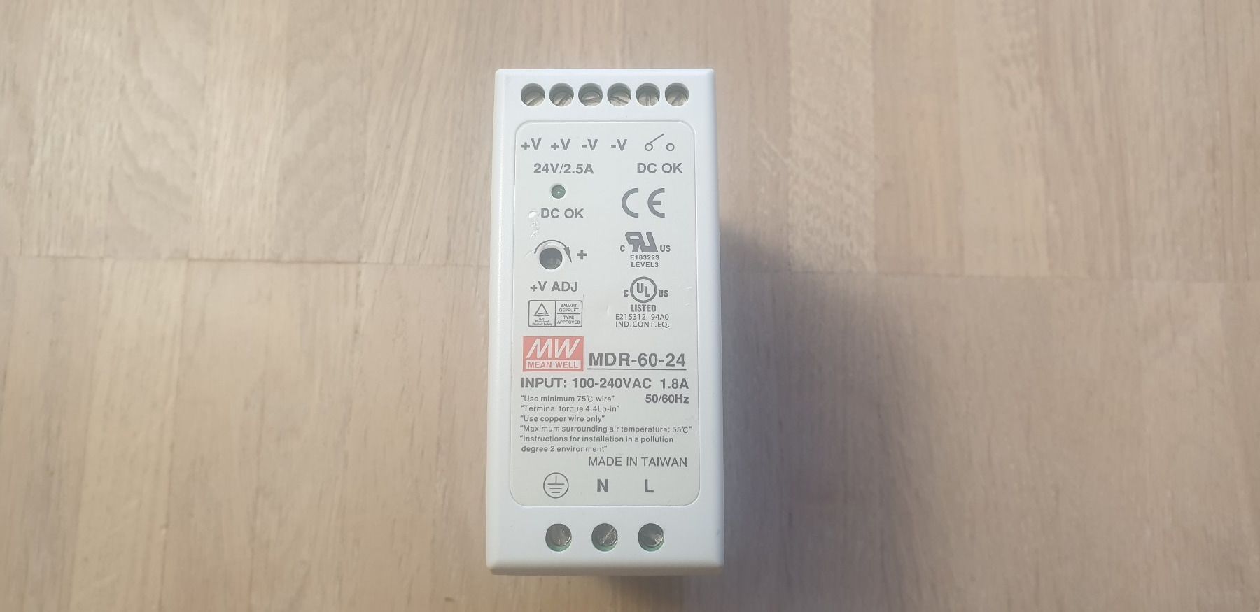 Elektronikbauteile: 24VDC Schaltnetzteil 2.5A – Gebraucht aus Rapperswil BE von SF-15