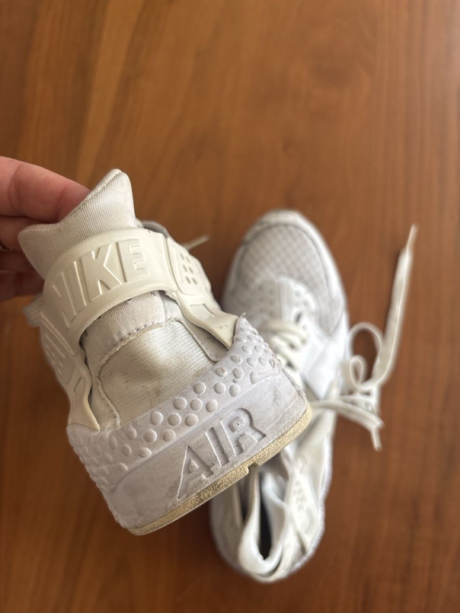 Nike Herrenschuhe: Nike Huarache trainers white – Gebraucht aus Zürich von are_7f62 1