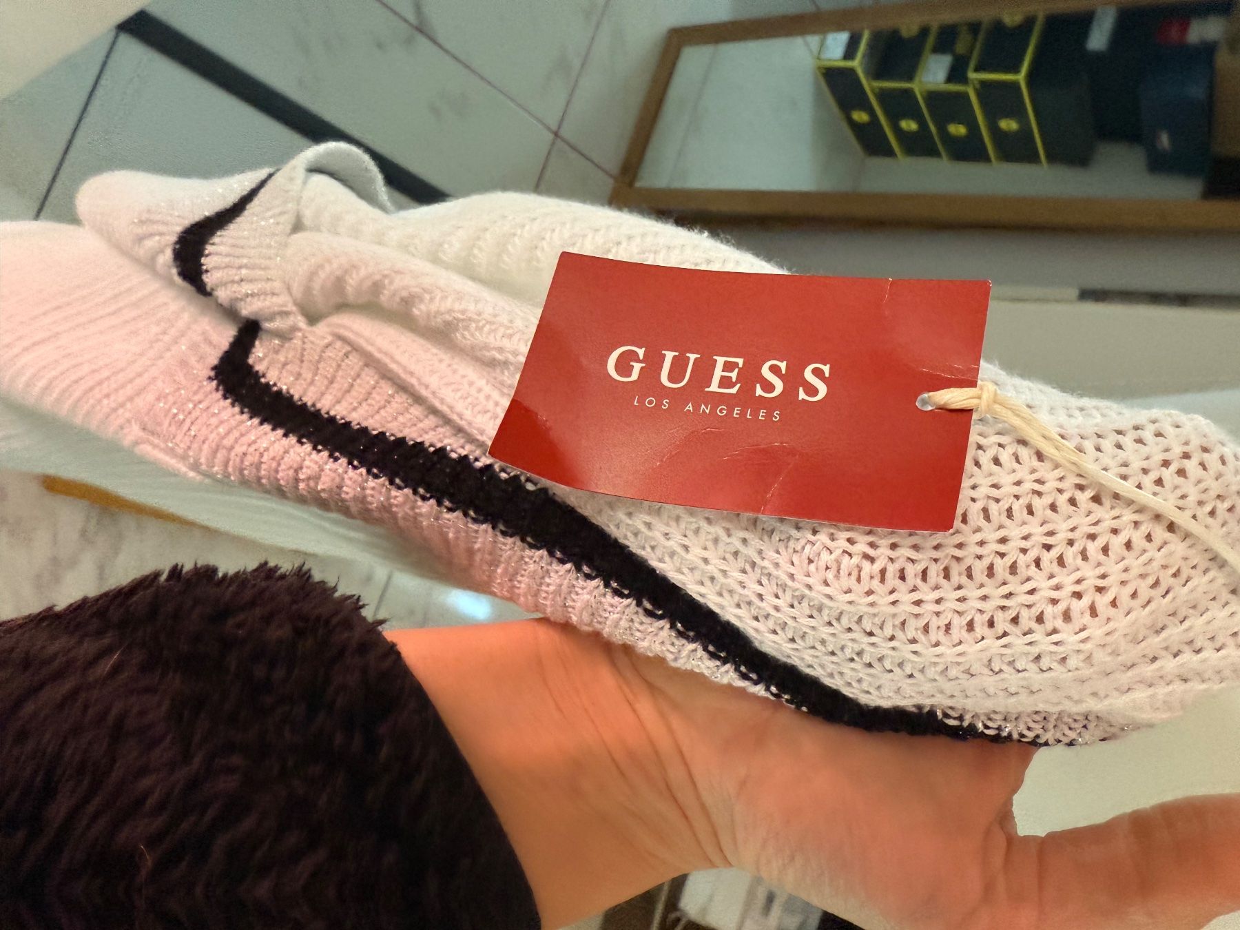 Guess Maglioni & Felpe: Weisser Guess Pullover, Grösse M, NEU – Nuovo (secondo la descrizione) da Arch venduto da ellaisa84 3