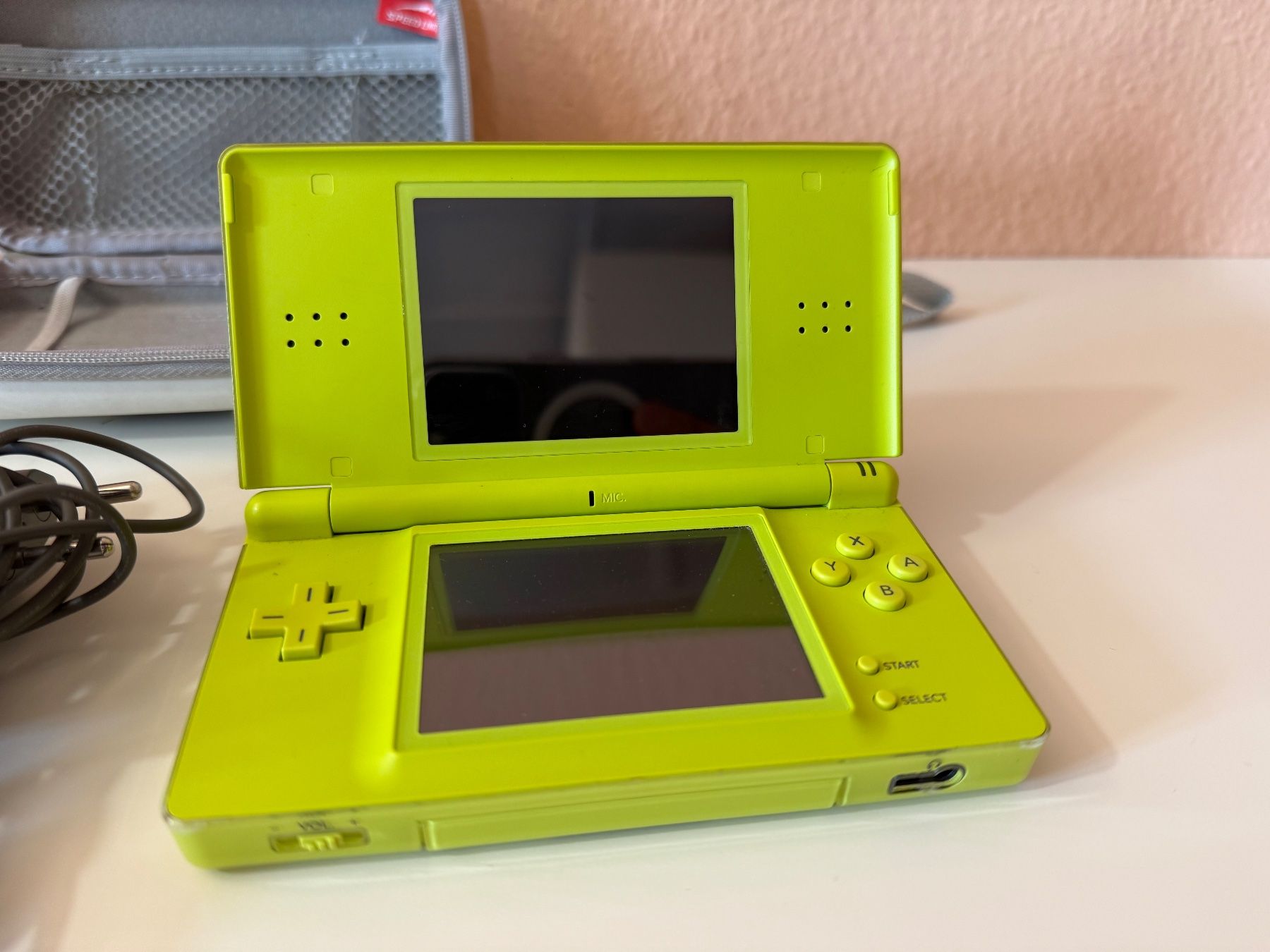 Nintendo Konsolen: Nintendo DS lite Konsole Grün mit Mariokart DS – Gebraucht aus Langenthal von jannikand 1