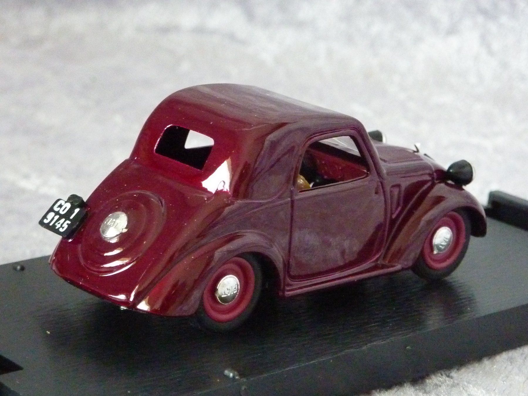 Fiat Modellautos: Fiat Topolino 1:43 – Neu und originalverpackt aus Dürrenäsch von modellautos4you 4