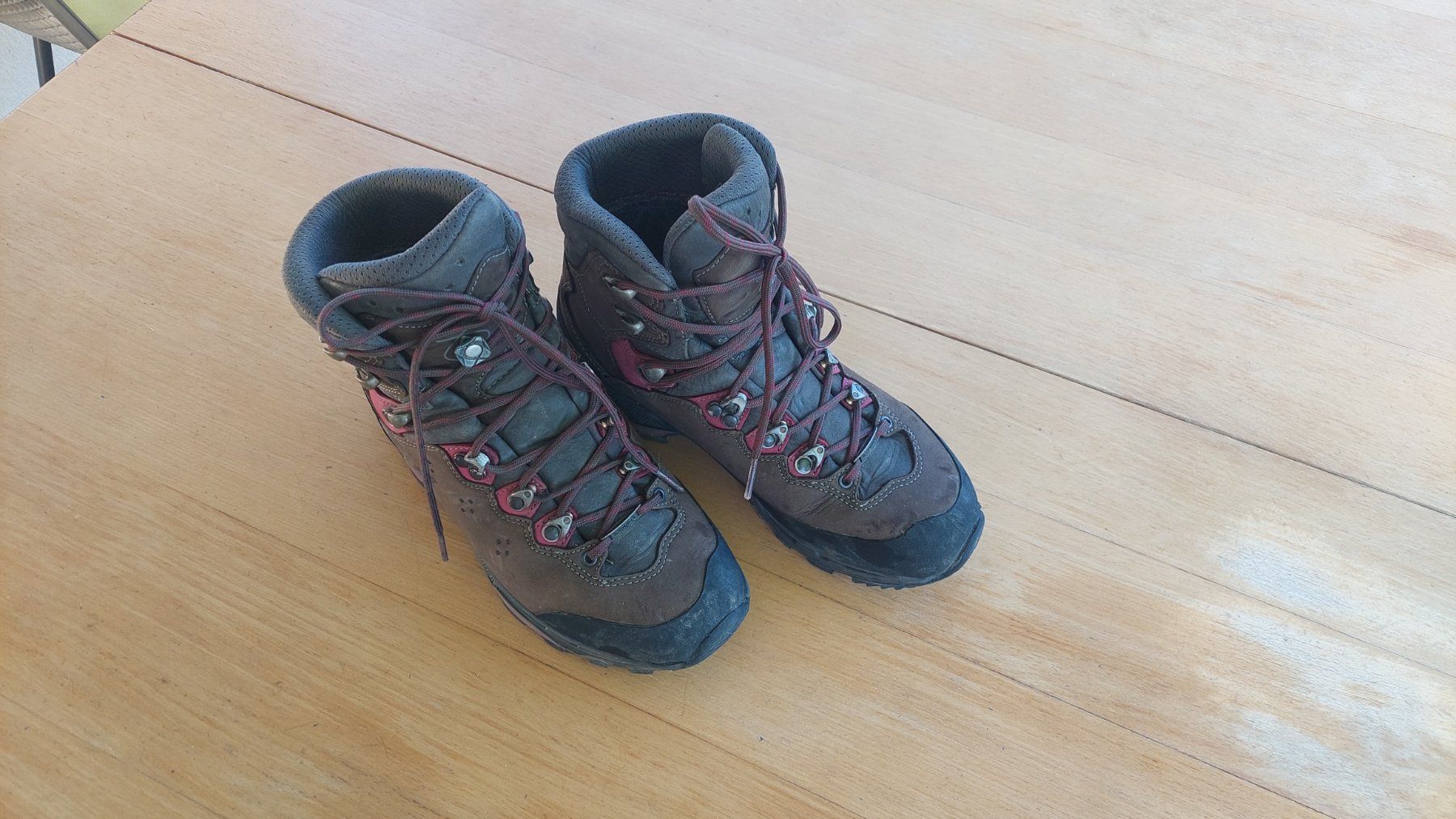 Lowa Scarpe da donna: Wanderschuh Lowa – Nuovo (secondo la descrizione) da Meierskappel venduto da Meika10