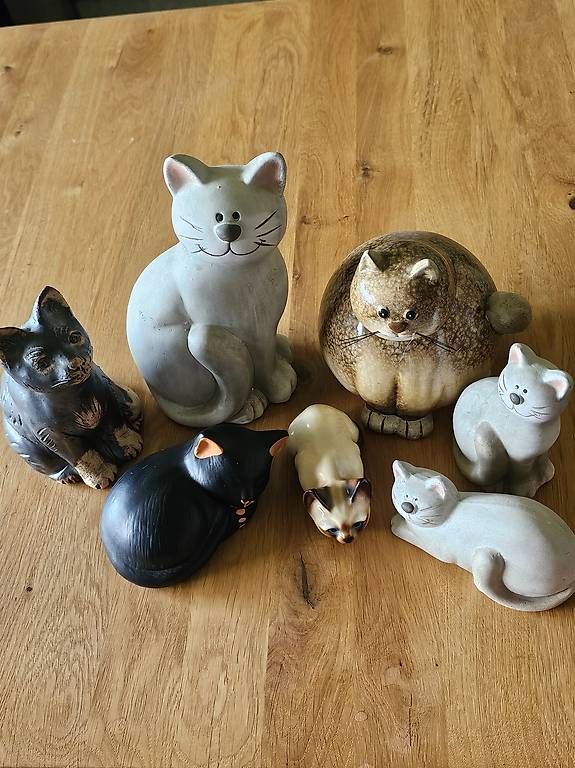 Figuren: Porzelan Katzen – Gebraucht aus Wallisellen von 125271 1