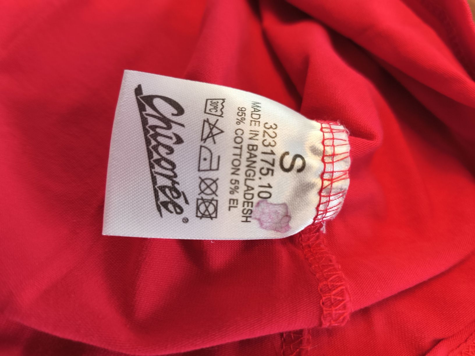 Top: Rote Top, Grösse S, 95% Baumwolle, Chic – Usato da Wohlen AG venduto da art_9qvl 2